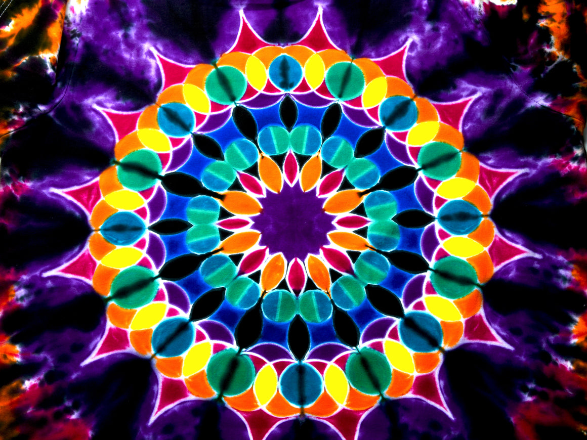 XL - Hand & Tie-dyed T-Shirt - Neon Mandala