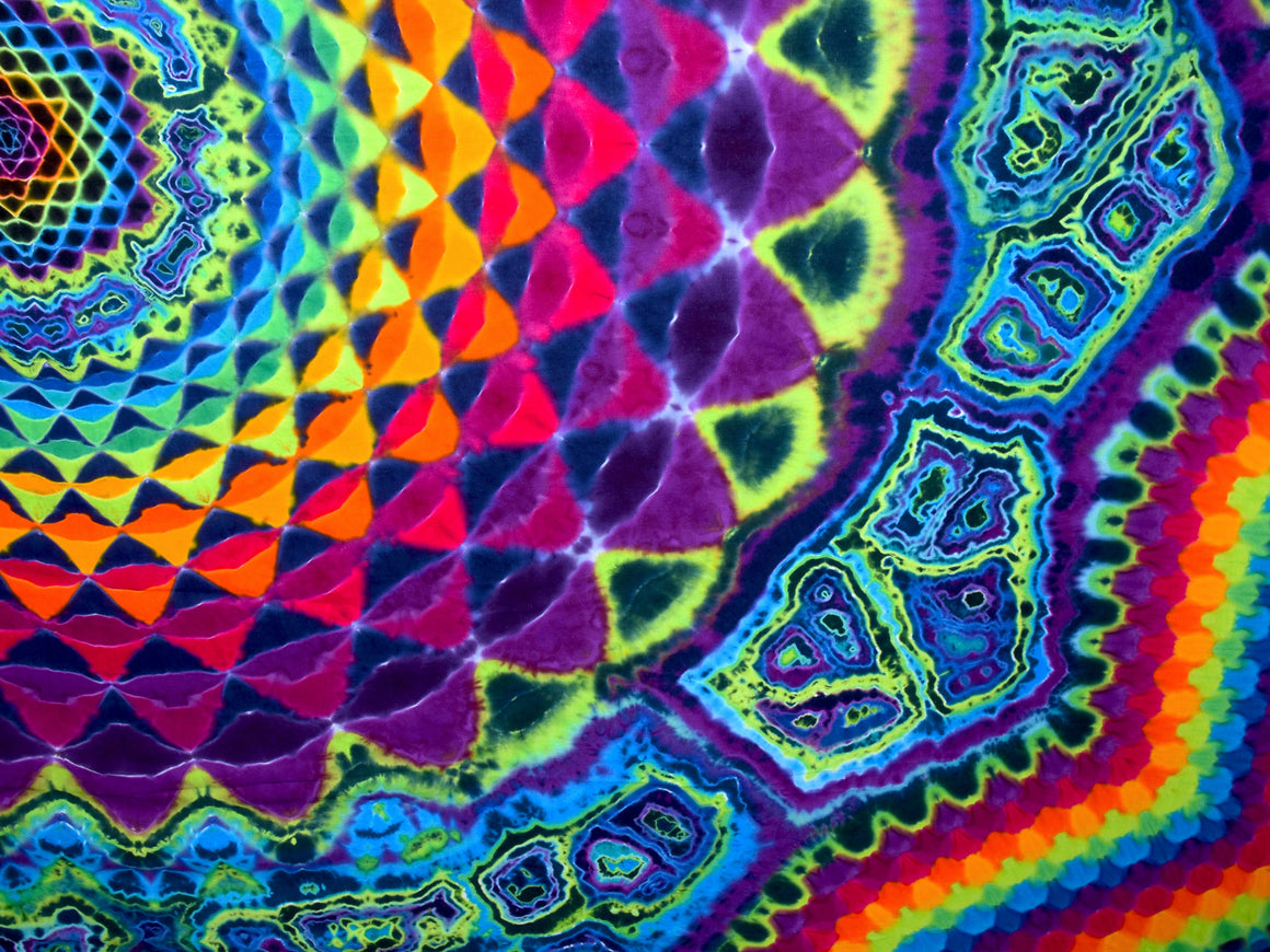 “SG12 The Cosmic Gate” 80" x 80" XL Tie Dye Tapestry w/ Tie Loops - Rainbow Honeycomb & Mandala w/ Neon Geodes