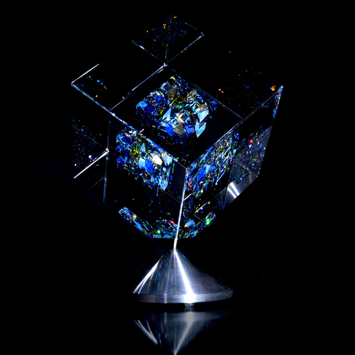 "Winter Sun" Coldworked Kinetic Glass Cube